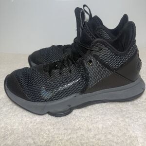 Size 7.5 US- Nike LeBron Witness 4 Black - BV7427-003 Sneakers Shoes